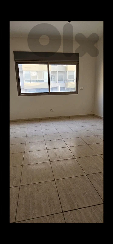 Apartment For Sale in Mazraat Yachouh -  شقة للبيع في مزرعة يشوع