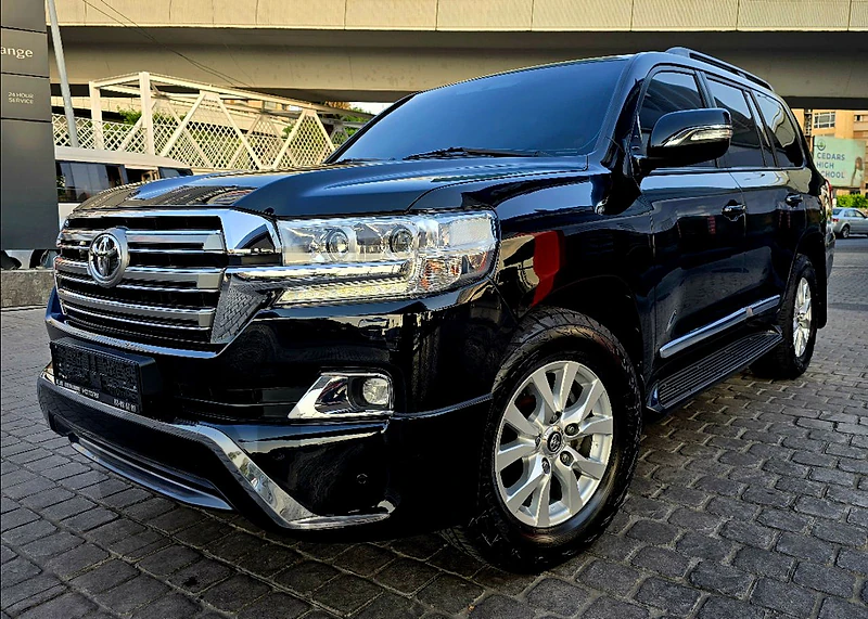 Land Cruiser GXR 2017 BUMC 80000km