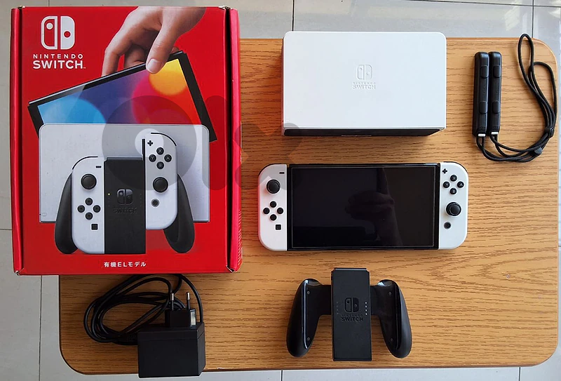 Modded Nintendo Switch OLED (معدّلة)