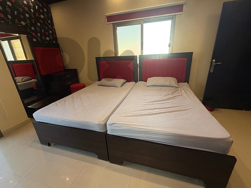Complete Bedroom Set – Excellent Condition