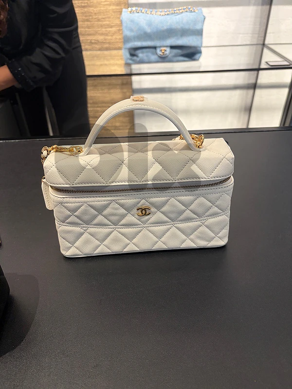 CHANEL Vanity With Chain AP5475 – 26C Fall/Winter 2026 Pre-Collection