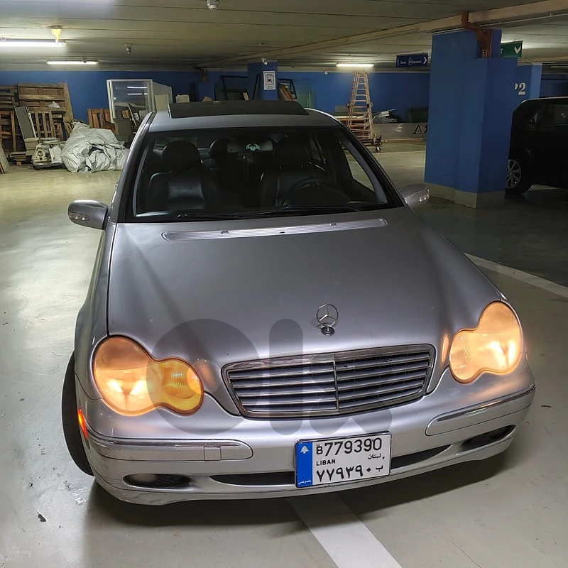 Mercedes-Benz C-Class 2004 C240 2005