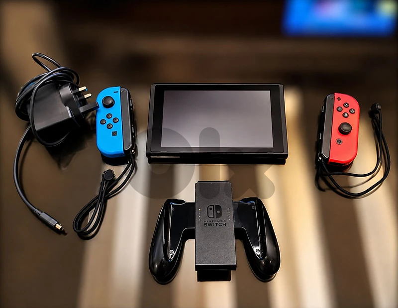 🎮 Nintendo Switch + Dock + Joy-Cons + Charger | Excellent condition.