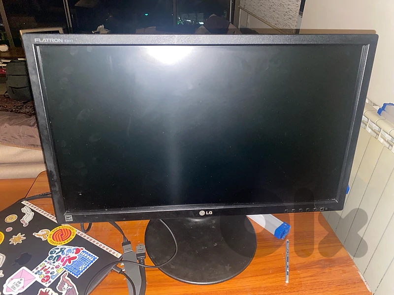 used LG monitor 24 inch