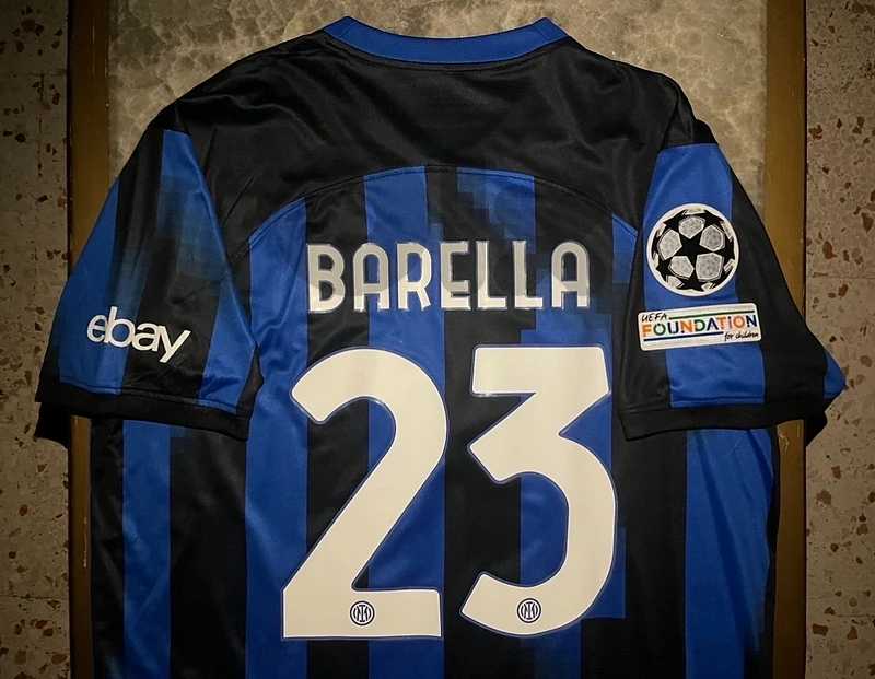inter milan home barella 23 nike kit