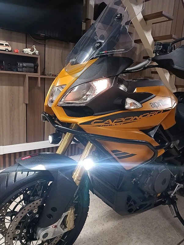 Aprilia Caponord 1200cc 21000klm model 2016