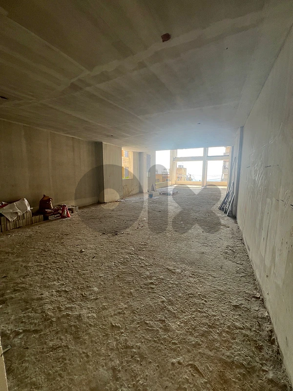 Shop/Warehouse for sale in Mansourieh 160,000$ محل/مستودع للبيع