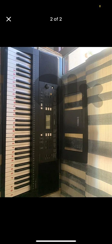 Yamaha Piano Keyboard