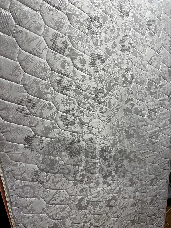 mattresses. فرشة مفرد ونصف