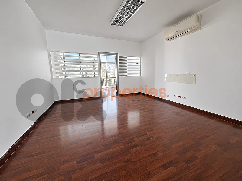 Office For Rent in Ras Beirut With Sea View – CPBHS132 Office For Rent in Ras Beirut With Sea View – CPBHS132