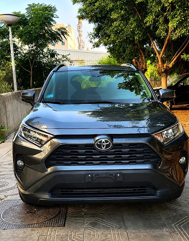 2019 TOYOTA RAV4 XLE AWD - 55,000 Miles Only! 2019 TOYOTA RAV4 XLE AWD - 55,000 Miles Only!