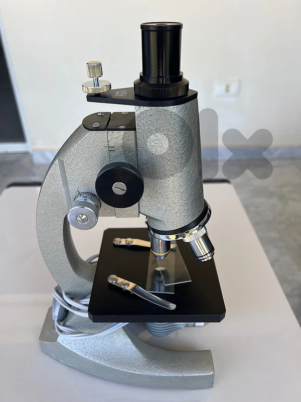 Scientific Precision Microscope Scientific Precision Microscope