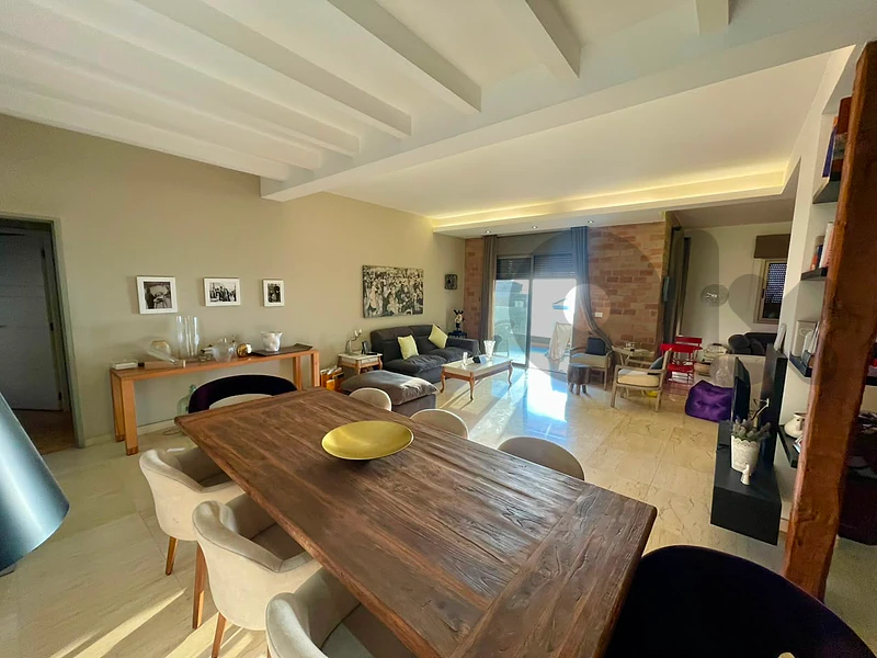 220 SQM Furnished Apartment for Sale in Haret Sakher with Sea View 220 SQM Furnished Apartment for Sale in Haret Sakher with Sea View