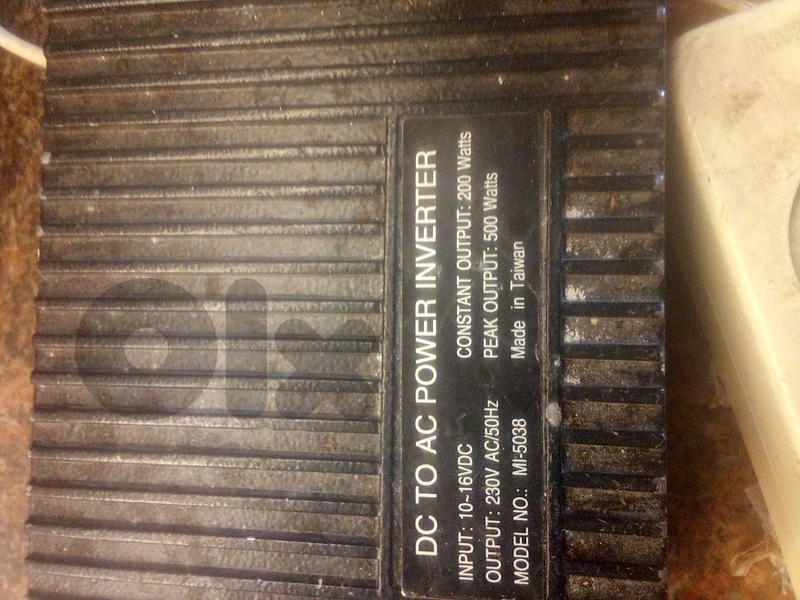 DC to Ac power invertor