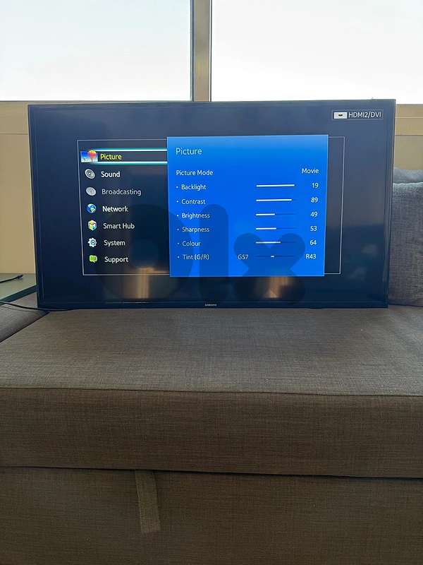 Samsung 40” Full HD Smart TV – Model UA40J5200 – Excellent Work