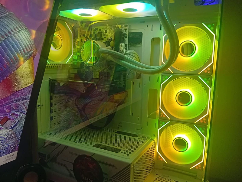 gaming PC xigmatic white