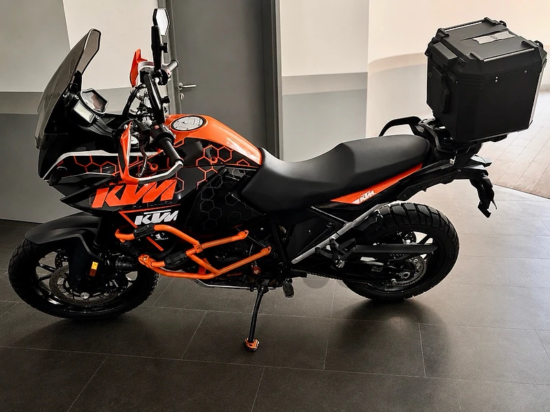 KTM 1050 Adventure – 2015 First registered and used in 2016