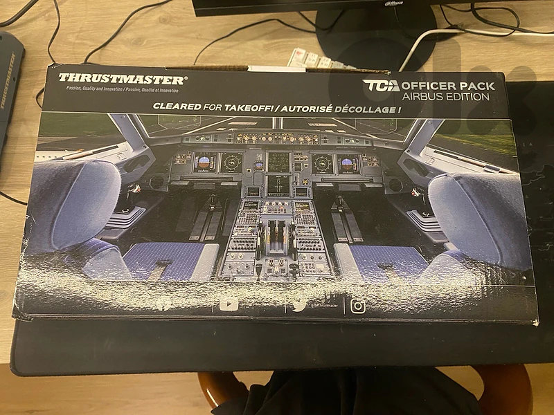 Thrustmaster TCA Captain Pack Airbus Edition (Sidestick & Throttle)