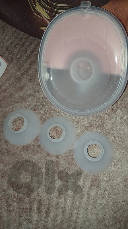 Portable breast pump