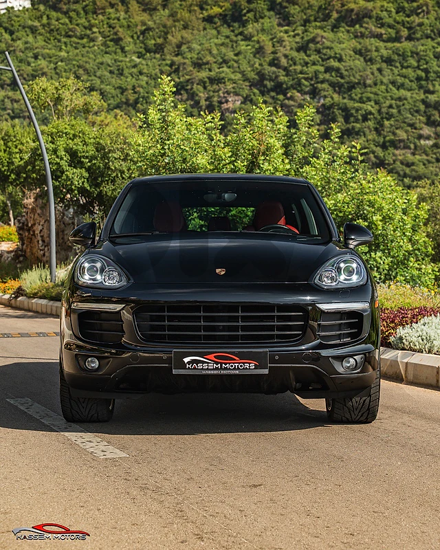2018 Porsche Cayenne Platinum Edition, CLEAN CARFAX!