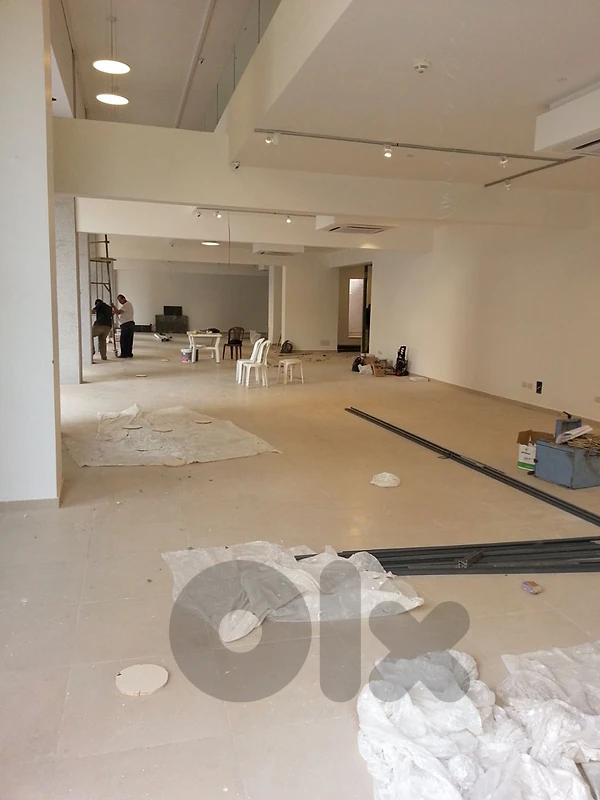 Store for rent in Malla Sanayeh 973 m2 Store for rent in Malla Sanayeh 973 m2