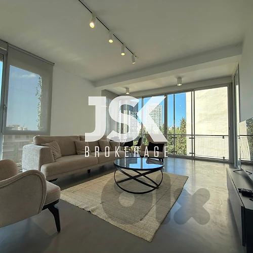 L22228 Spacious Beautiful Apartment For Rent in Achrafieh