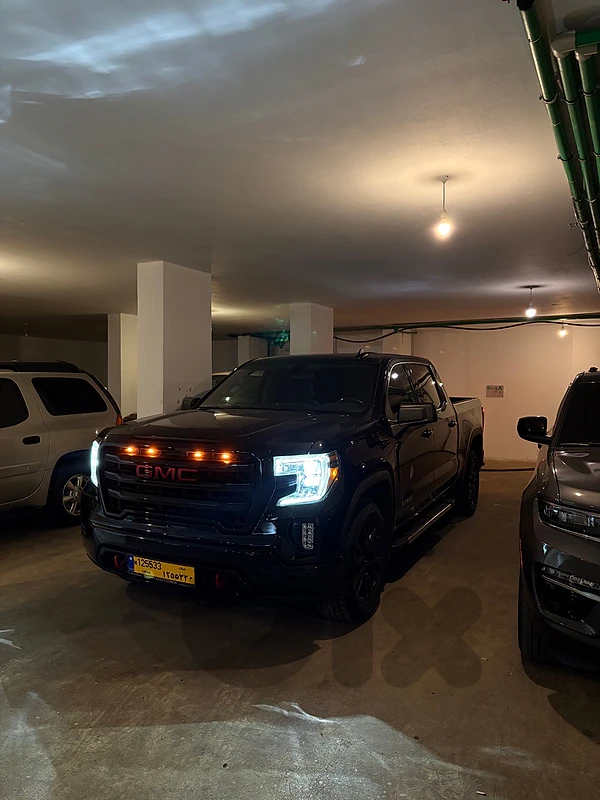 GMC Sierra 2019 Black edition
