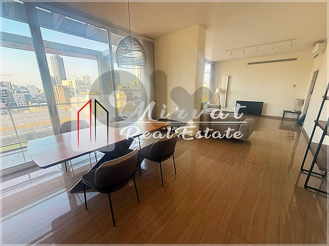 Beautiful 3 Bedrooms Modern ApartmentlWith Balcony
