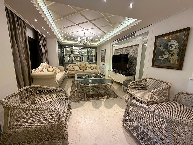 Apartment for Sale in Jnahشقة للبيع في الجناح