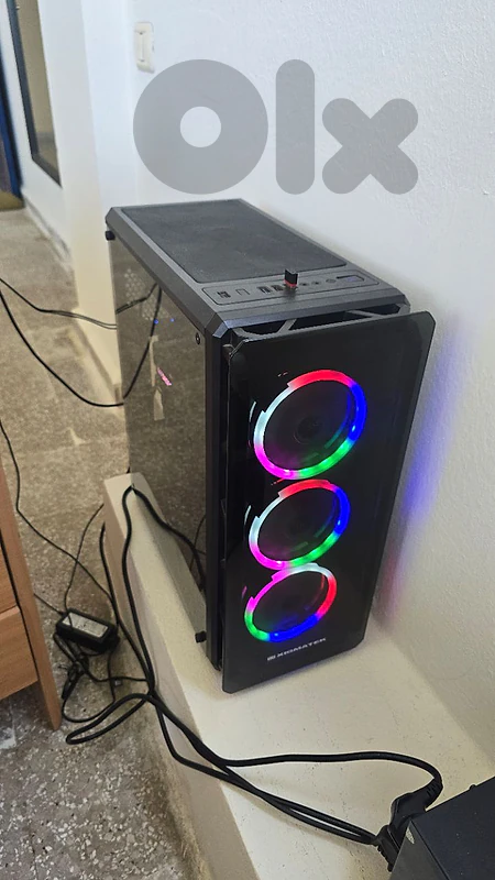 Very clean PC for sale with ups and 22 inch samsung screen