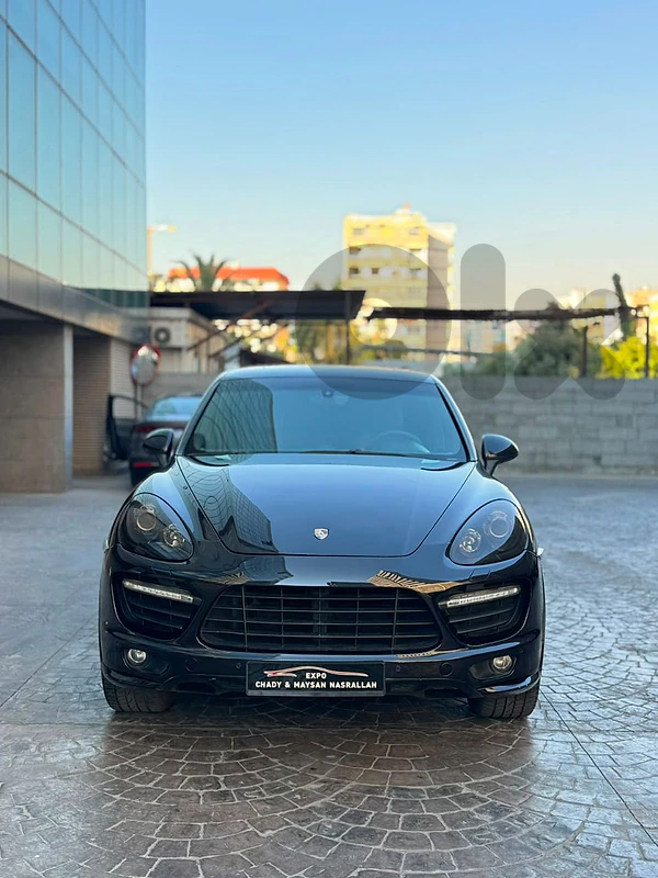 Porsche Cayenne 2013 V8 GTS