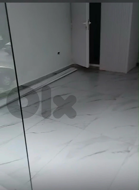 20m 4mx5m one facade shop rent achrafieh fassouh towards Siofi Sehnawi