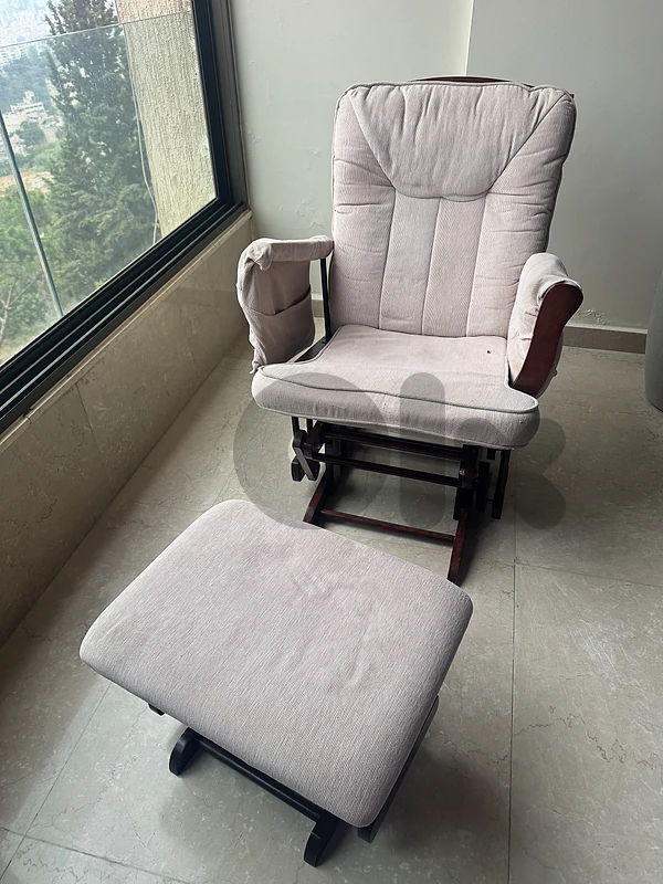 rocking nursing chair with foot rest