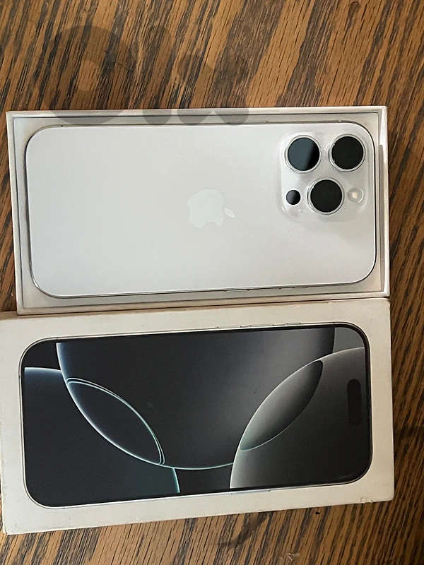iphone 16 pro ( lock sim )