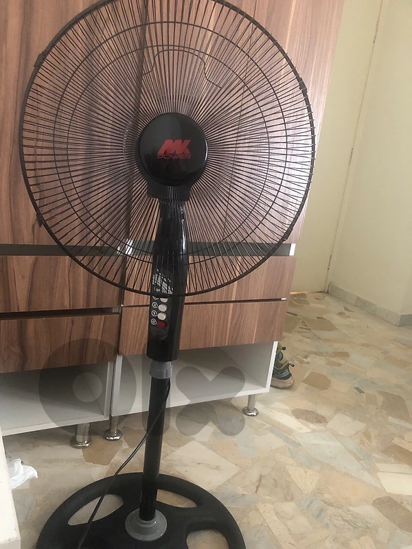 مروحة standup