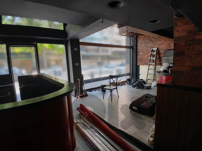 Shop for Rent in Hamraمحل تجاري للإيجار في الحمرا