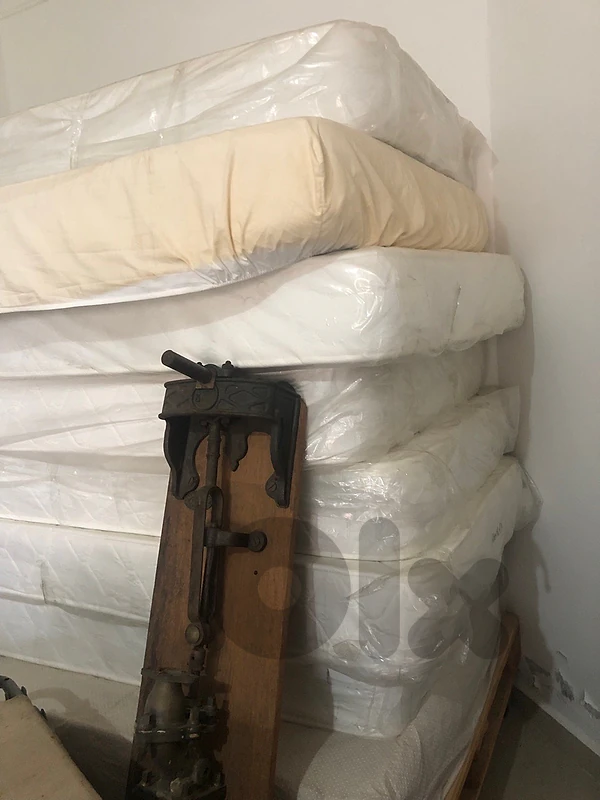 Bed 8 Mattress Matelas de lit new and almost new 80 usd each
