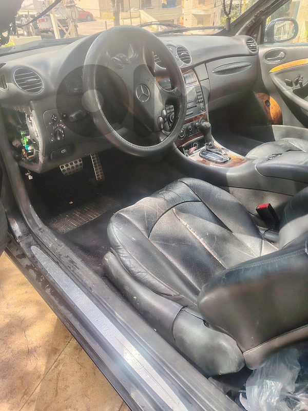 Mercedes-Benz 2005 v6