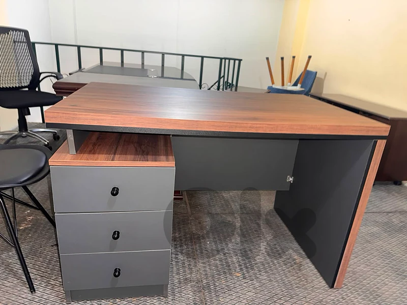 مكتب مع جارور و مكتب ,Table Desk