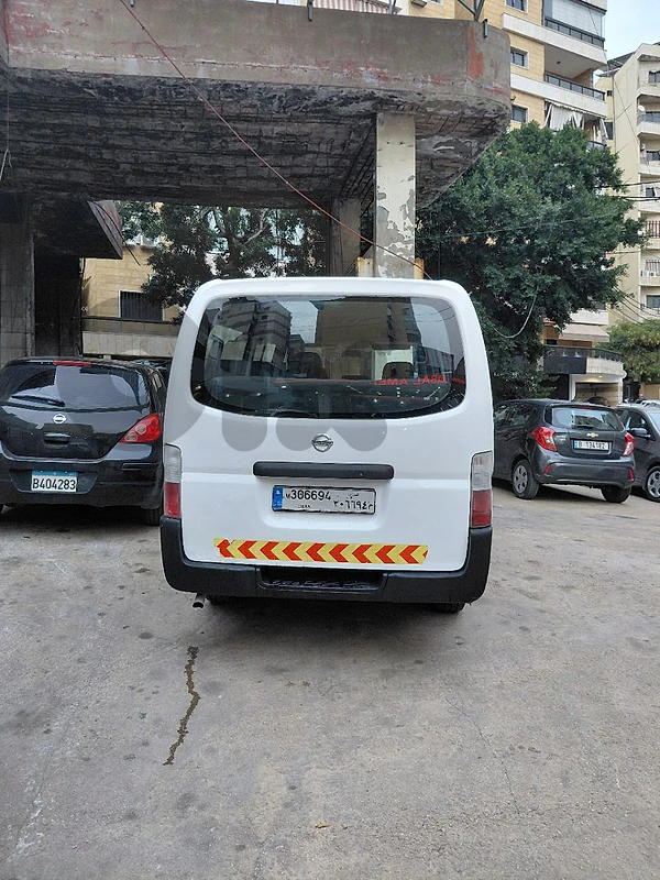 نيسان فان 2012 نيسان فان 2012