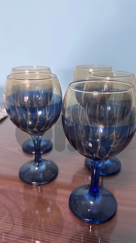 Glass cups