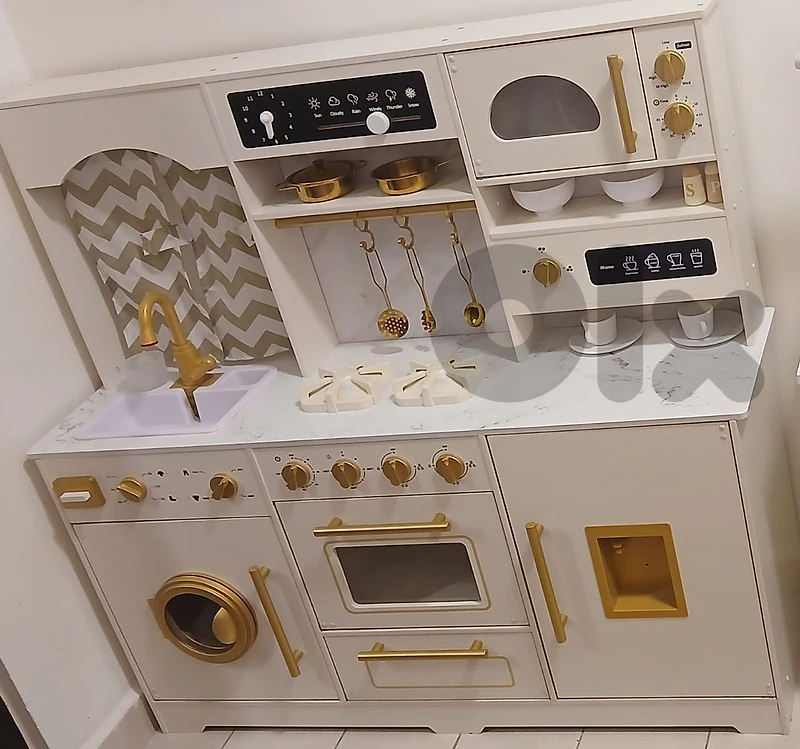 wooden kitchen like new
