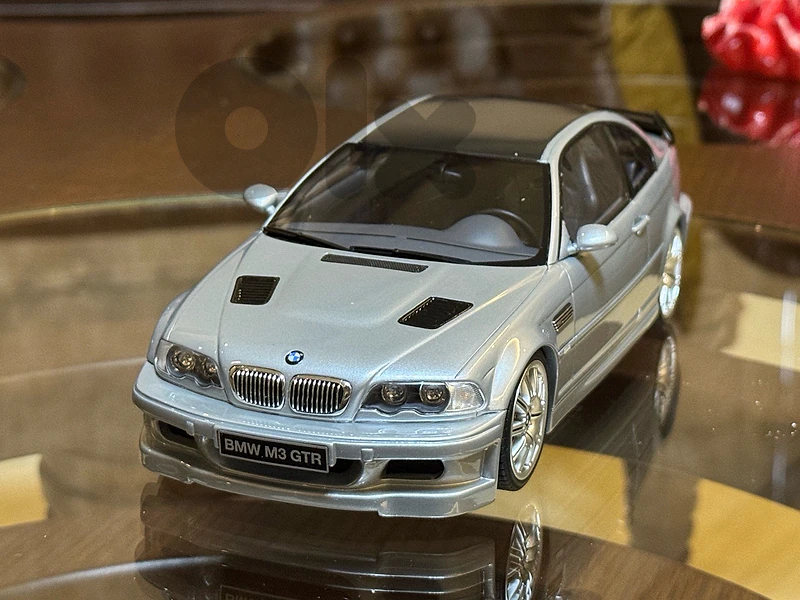 1:18 BMW M3 GTR - Ottomobile