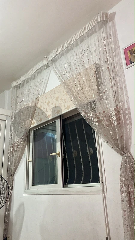 2 Curtains