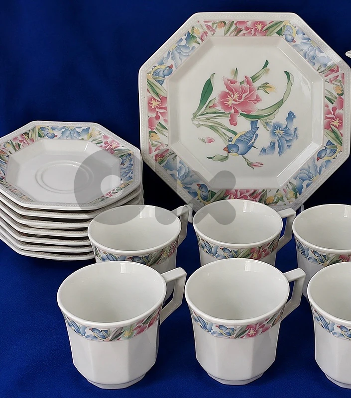 kitchen set; cups/side plates/cake plats/milk jug/saucers