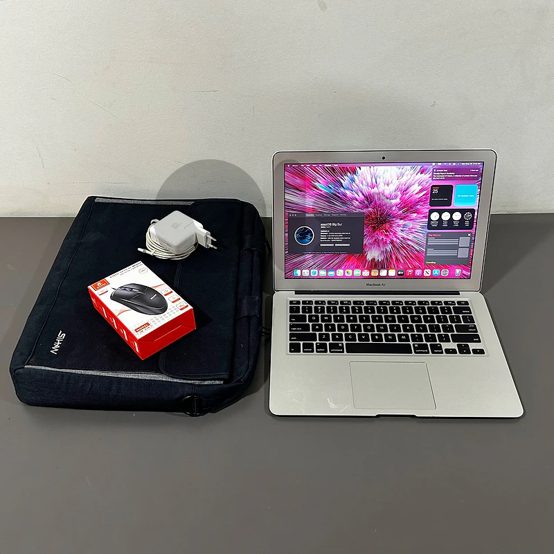 Apple Macbook Air