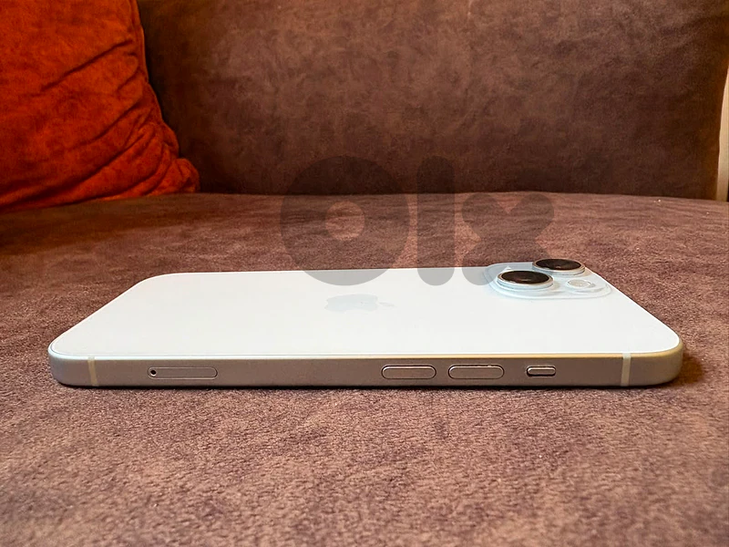 iPhone 15 128 jega