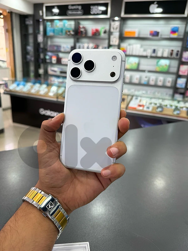 IPHONE 17 PROMAX 1 SIM E-SIM USED