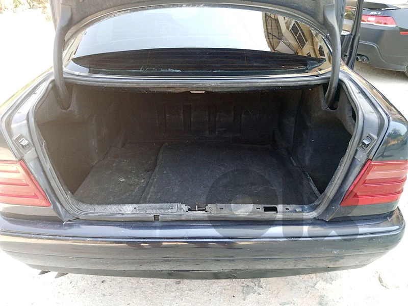 مرسيدس بنز  200 سريس 1998 c200