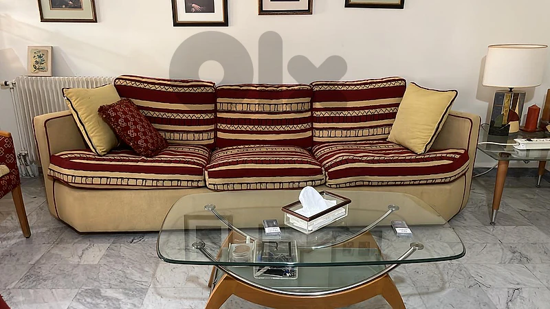 living room with center coffee table